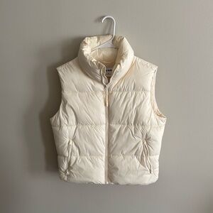 Women’s Old Navy Puffer Vest